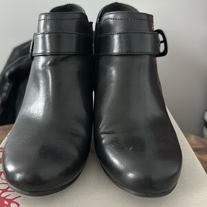 Mootsies Tootsies Black Wedge size 9.5